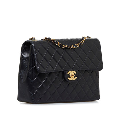 Chanel Jumbo Classic Lambskin Maxi Single Flap (SHG-p1ej2i)