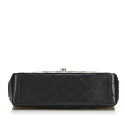 Chanel Jumbo Classic Lambskin Maxi Single Flap (SHG-HeiSBI)