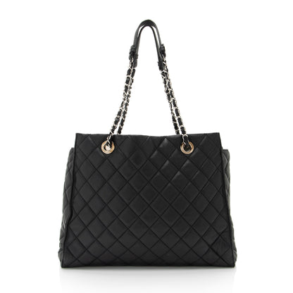 Chanel Lambskin Chic & Soft CC Large Shopping Tote (SHF-PxYWup)