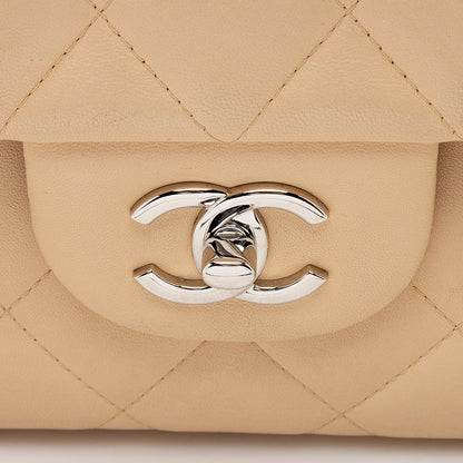 Chanel Lambskin Classic Jumbo Double Flap Bag (SHF-18599)