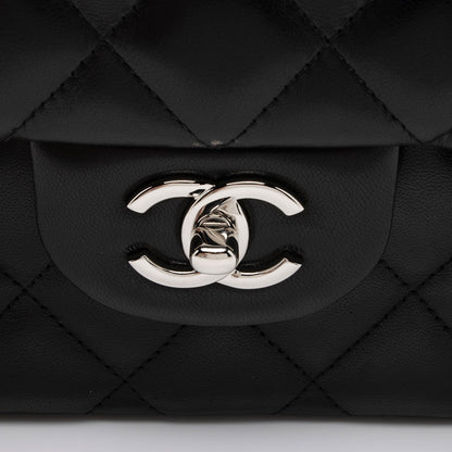 Chanel Lambskin Classic Jumbo Double Flap Bag (SHF-uoXjxo)