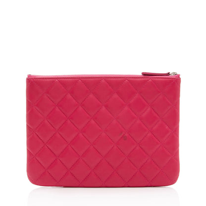 Chanel Lambskin Medium O-Case (SHF-aaW4ma)