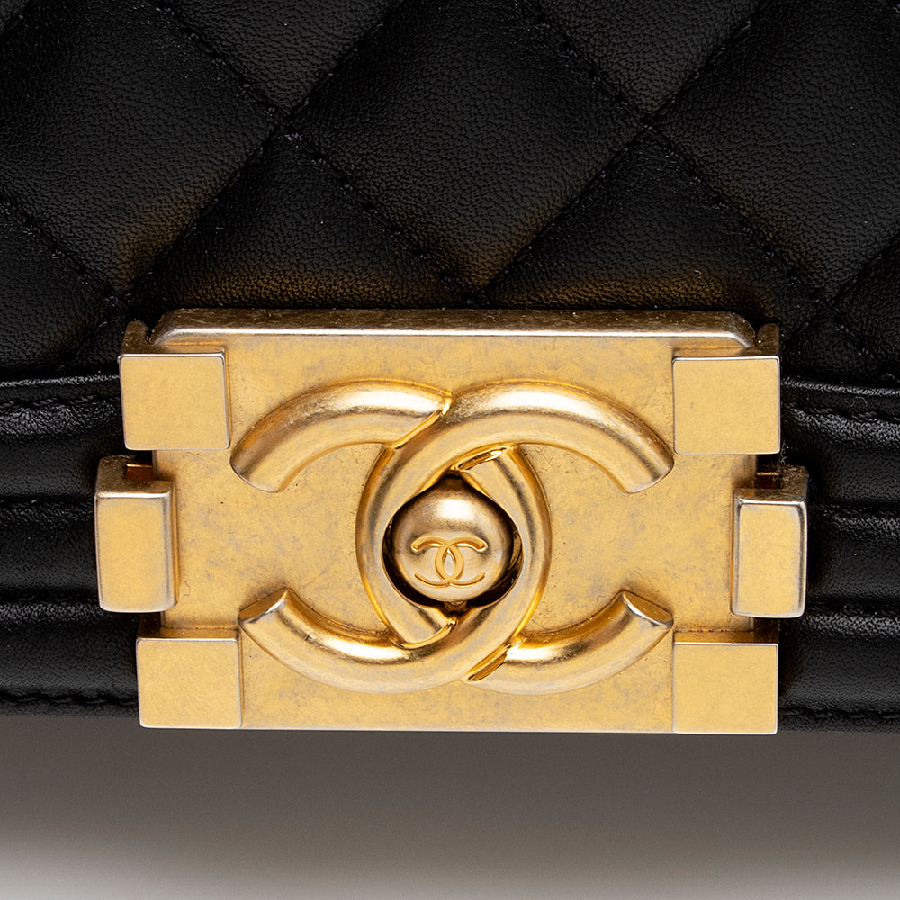 Chanel Lambskin Old Medium Boy Bag (SHF-21167)