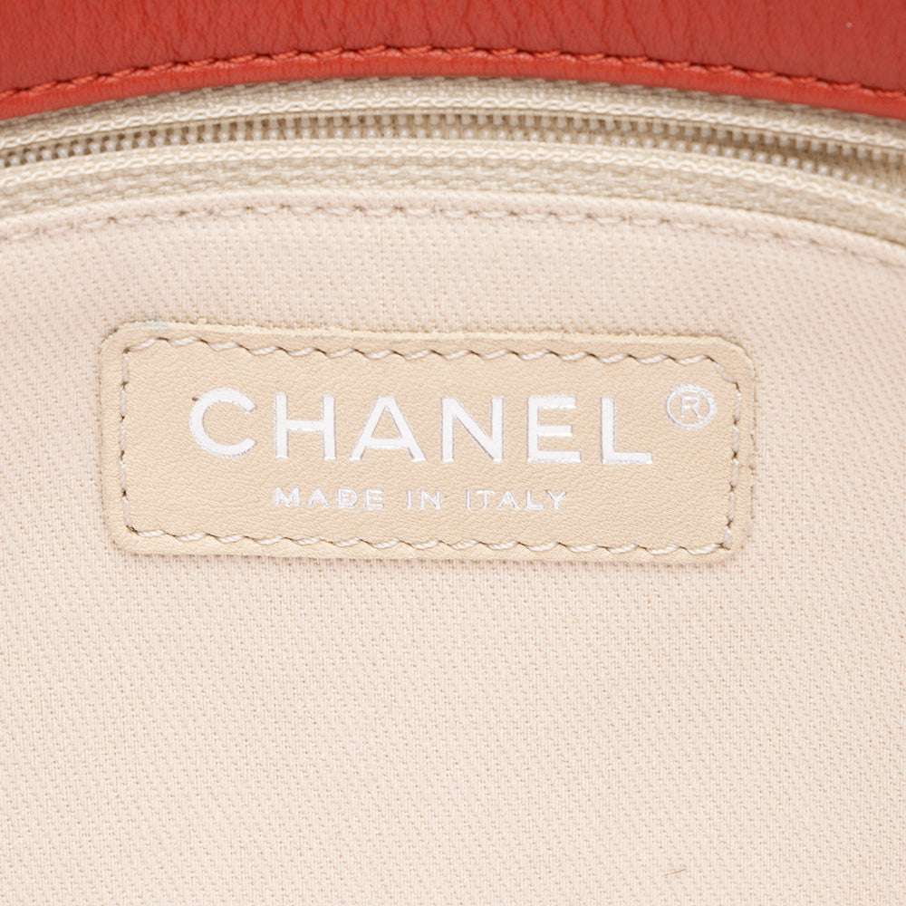 Chanel Lambskin Pocket Shopper Tote (SHF-15652)