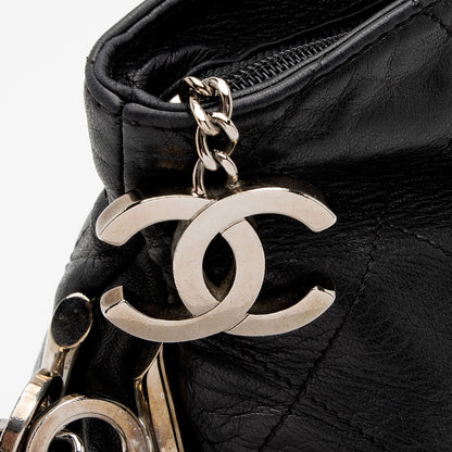 Chanel Lambskin Ultimate Soft Small Shoulder Bag (SHF-7xmrj6)