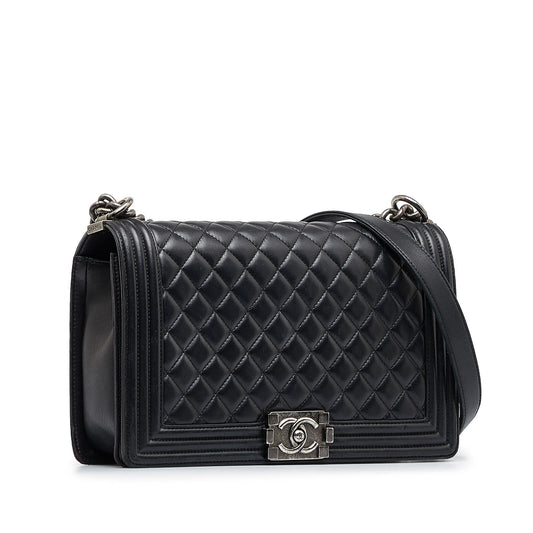 Chanel Large Lambskin Boy Bag (SHG-suBMpB)