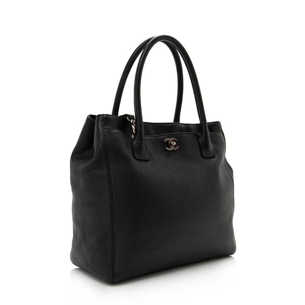 Chanel Leather Cerf Classic Executive Tall Tote (SHF-14095)