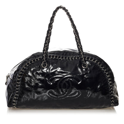 Chanel Luxe Ligne Patent Leather Tote Bag (SHG-33669)