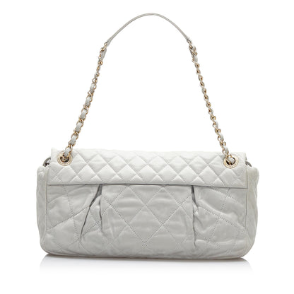 Chanel Matelasse Easy Shoulder Bag (SHG-AhFlRg)