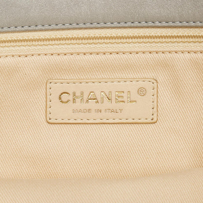 Chanel Matelasse Easy Shoulder Bag (SHG-AhFlRg)