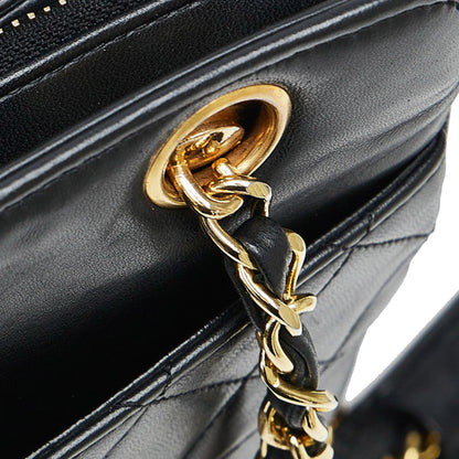 Chanel Matelasse Lambskin Chain Crossbody (SHG-gbepOg)