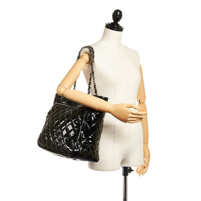 Chanel Matelasse Patent Leather Tote Bag (SHG-37470)