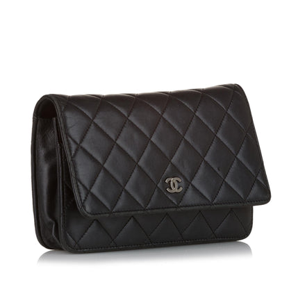 Chanel Matelasse Wallet On Chain (SHG-34521)