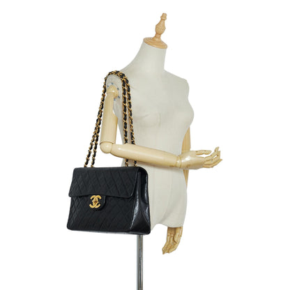 Chanel Maxi Classic Lambskin Single Flap (SHG-ZCH0EY)