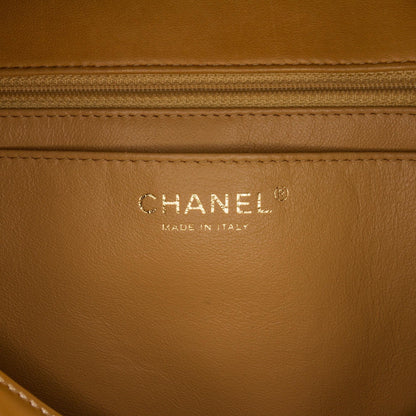 Chanel Maxi Classic Patent Single Flap (SHG-k2qrcs)