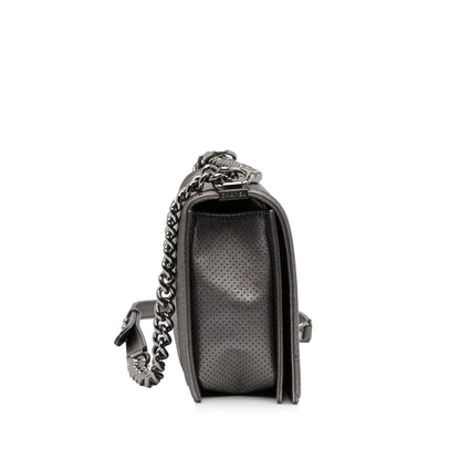 Chanel Medium Boy Flap Bag (SHG-YQarOt)