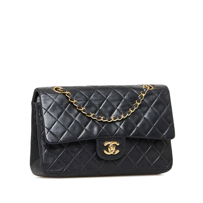 Chanel Medium Classic Lambskin Double Flap Bag (SHG-Qbu6SW)