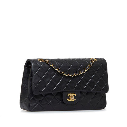 Chanel Medium Classic Lambskin Double Flap Bag (SHG-YexE8E)