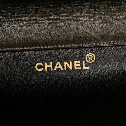 Chanel Medium Classic Lambskin Double Flap (SHG-raMP8K)