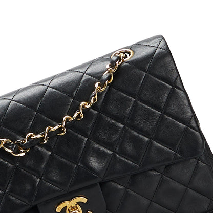 Chanel Medium Classic Lambskin Double Flap (SHG-8yIQ3v)