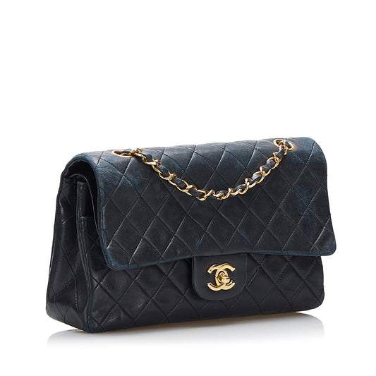 Chanel Medium Classic Lambskin Double Flap (SHG-svThMM)