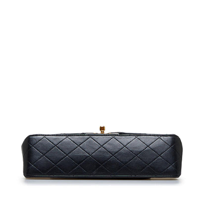 Chanel Medium Classic Lambskin Double Flap (SHG-3vAjNA)