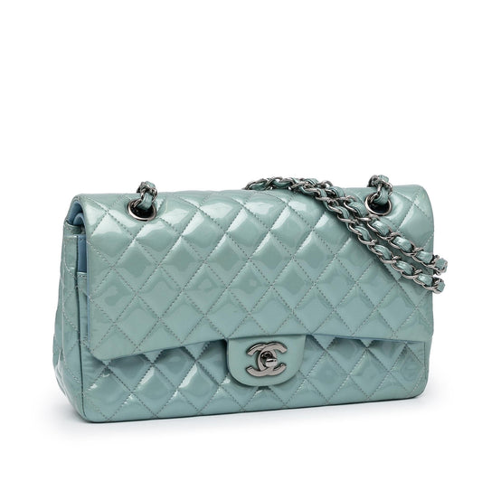 Chanel Medium Classic Patent Double Flap (SHG-cjeRoa)