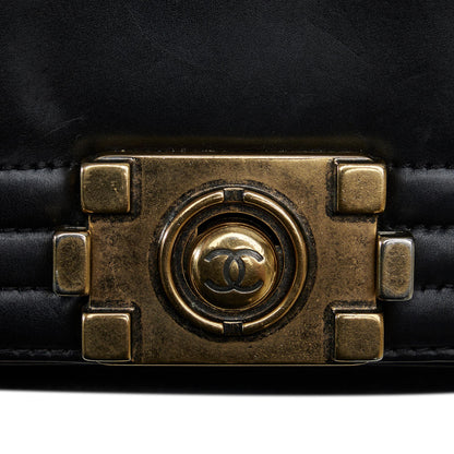 Chanel Medium Lambskin Boy Reverso (SHG-TGZHUN)