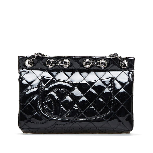 Chanel Medium Patent Chain-Through Flap Bag (SHG-TQ2hq6)