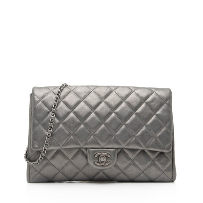 Chanel Metallic Lambskin Flap Clutch on Chain (SHF-bJM9yK)