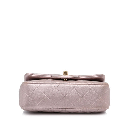 Chanel Mini Classic Lambskin Rectangular Single Flap (SHG-hcUMmT)