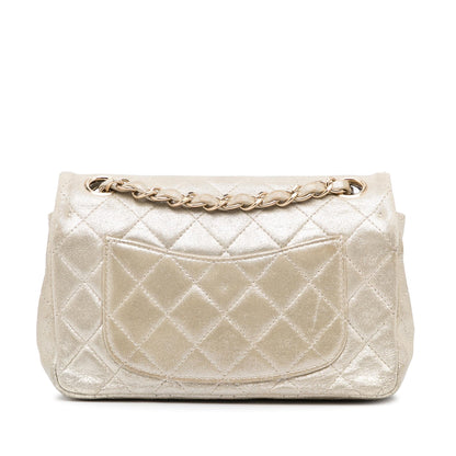 Chanel New Mini Classic Lambskin Single Flap (SHG-p4TcFg)