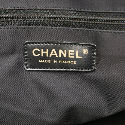 Chanel New Travel Line Canvas Tote Bag (SHG-26298)