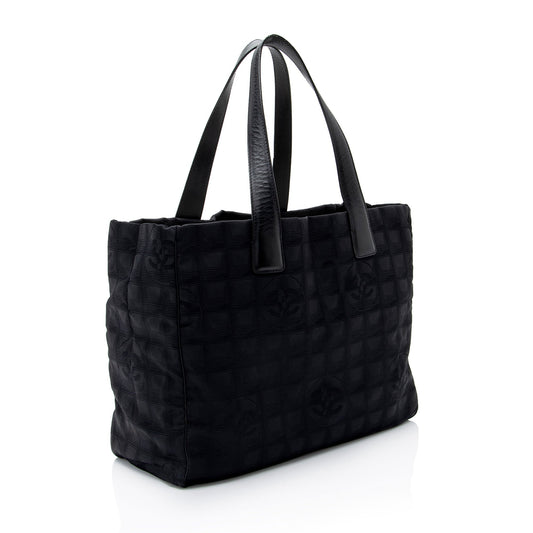 Chanel Nylon Travel Ligne Large Tote (SHF-LAMMG5)