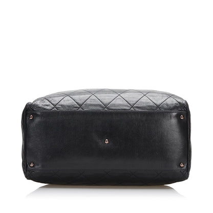 Chanel Quilted Lambskin Bowler Bag (SHG-RUjb34)