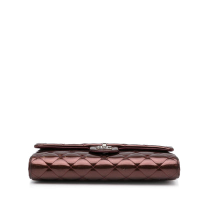 Chanel Quilted Patent Clutch With Chain (SHG-J73nHn)