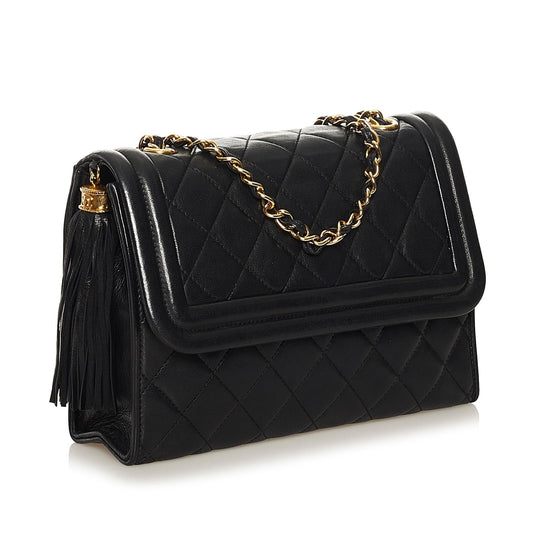 Chanel Quilted Tassel Leather Flap Bag (SHG-36770)