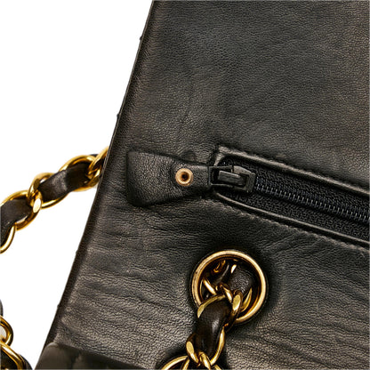 Chanel Small Classic Lambskin Double Flap (SHG-NmJz3t)