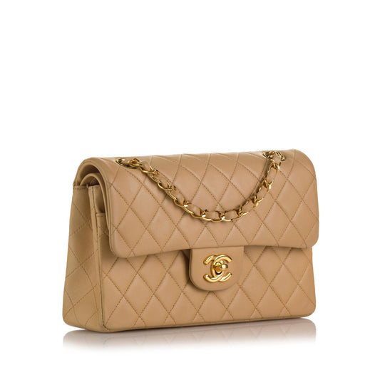 Chanel Small Classic Lambskin Double Flap (SHG-49UEuo)