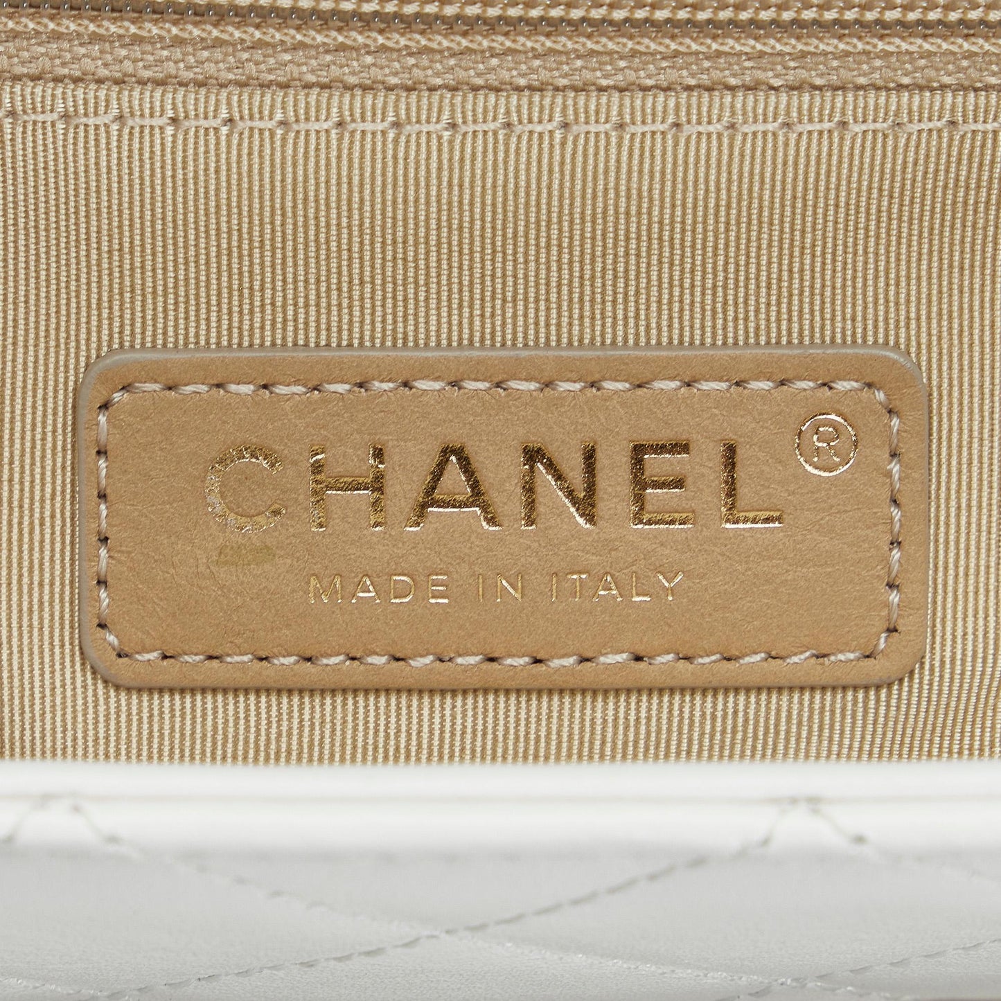 Chanel Small Lambskin Enchained Flap Bag (SHG-nHd7s9)