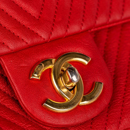 Chanel Surpique Chevron Flap Bag (SHG-33645)