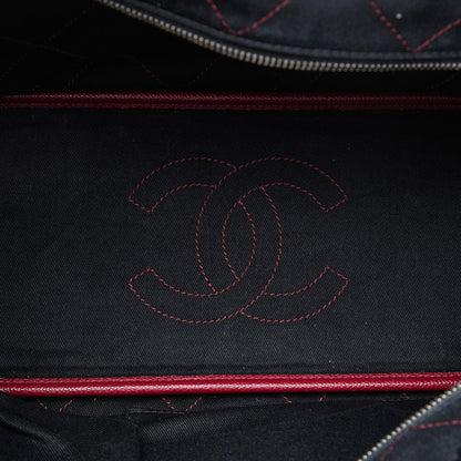 Chanel Wild Stitch On the Road Tote (SHG-c6d9qt)