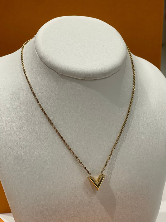 Louis Vuitton - Collier pendentif V essential gold