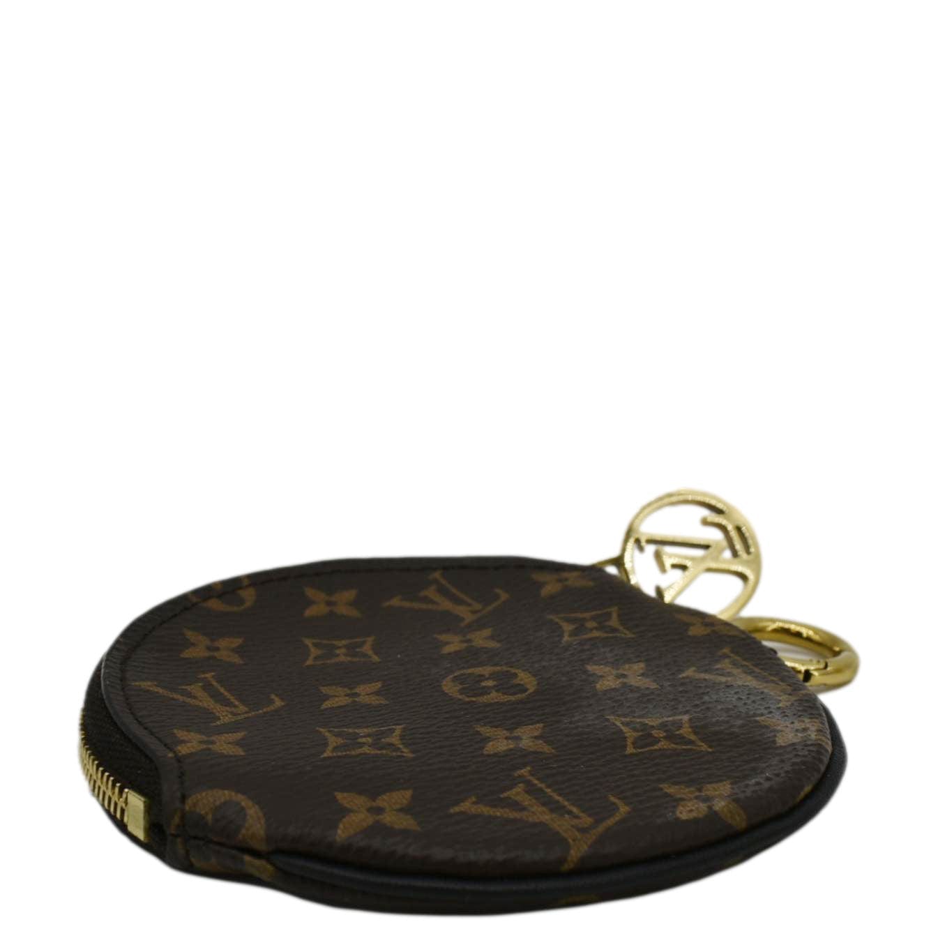 LOUIS VUITTON  Giant Monogram Reverse Canvas Trio Pouch Brown