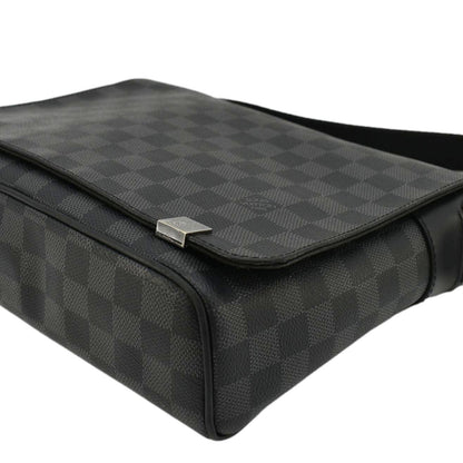 LOUIS VUITTON District PM Damier Graphite Messenger Bag Black