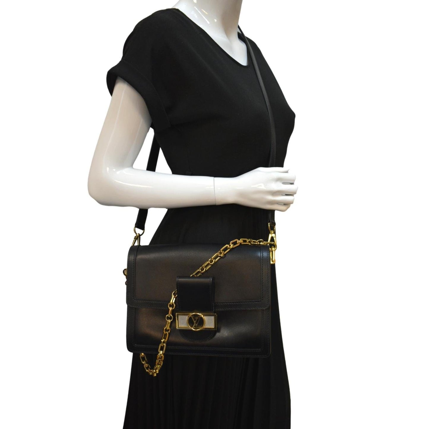 LOUIS VUITTON Dauphine MM Smooth Leather Shoulder Bag Black