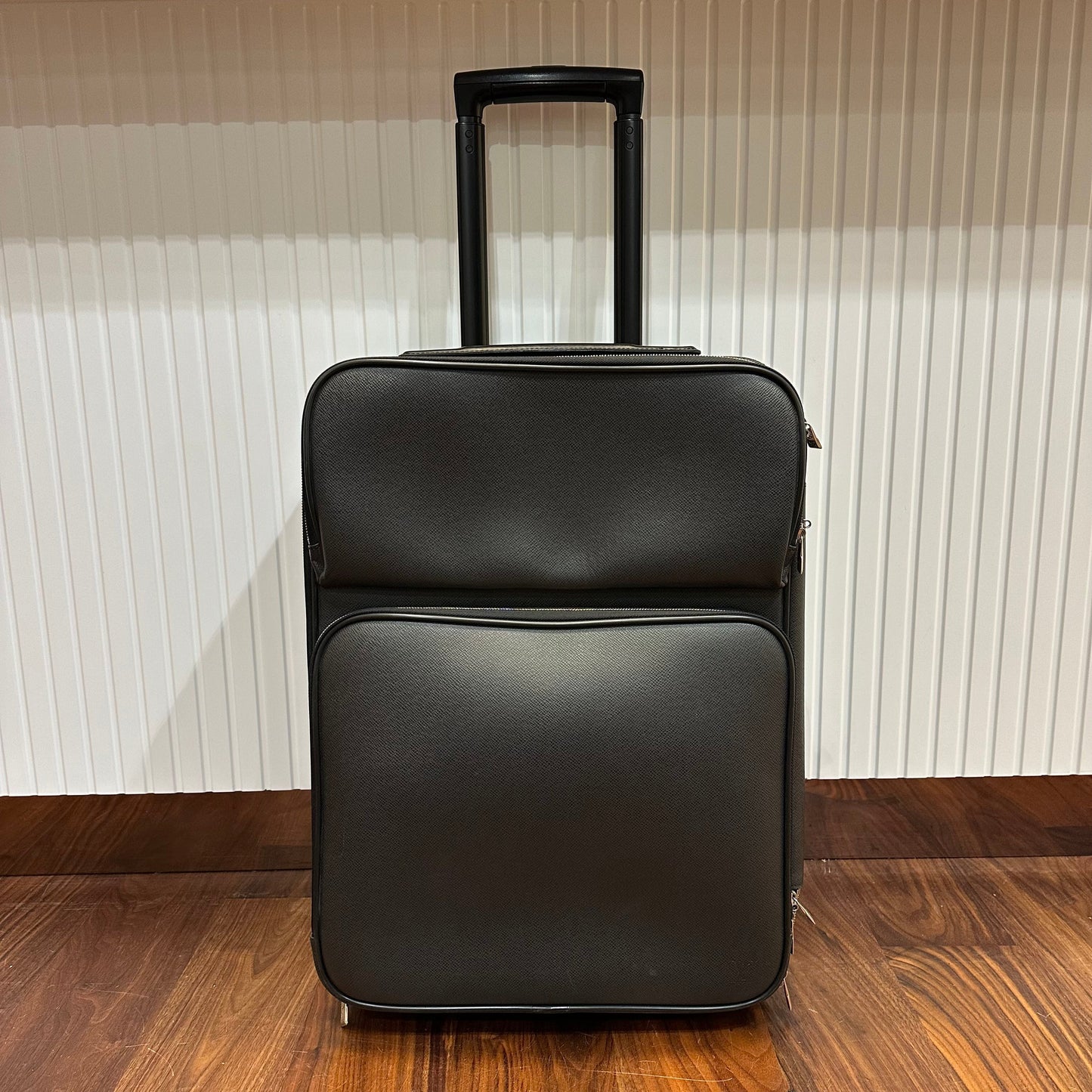 Louis Vuitton - Valise Cabine Pegasse