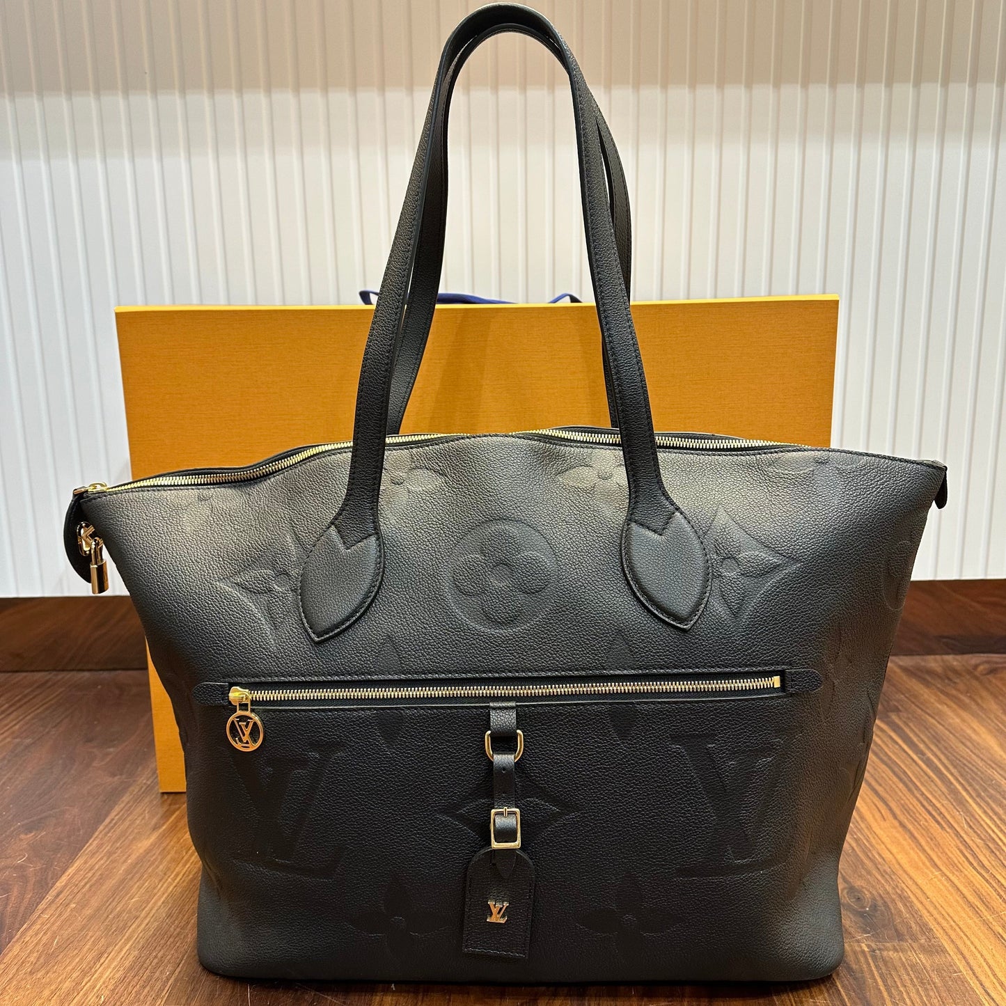 Louis Vuitton - Sac Travel