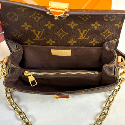 Louis Vuitton - Sac Métis East West