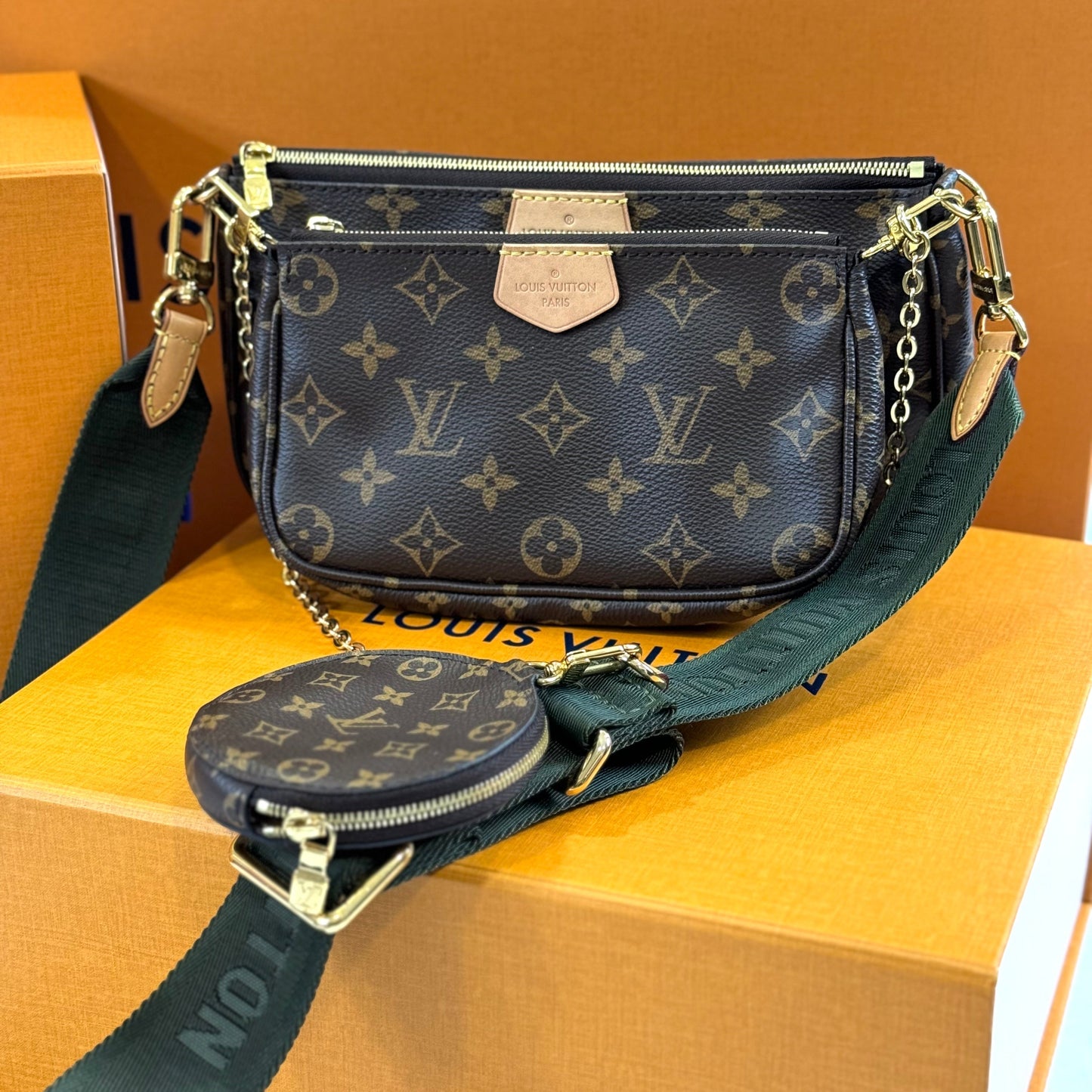 Louis Vuitton - Sac multipochette